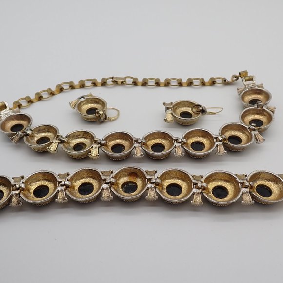 Vintage Roman style Intaglio figure head 3 piece necklace set! - Picture 6 of 9